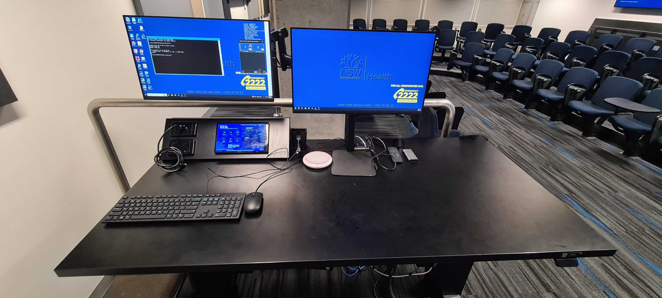 M015 – Medium Meeting Space, photo 2 of 2
