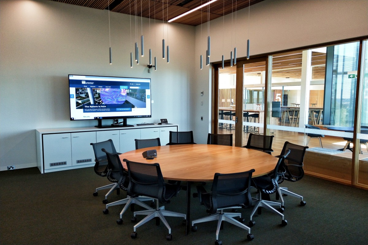 M016 – Small Meeting Space