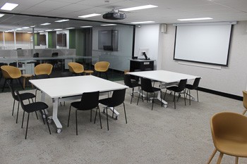 M026 – Premier Meeting Room.