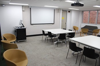 M026 – Premier Meeting Room., photo 2 of 2