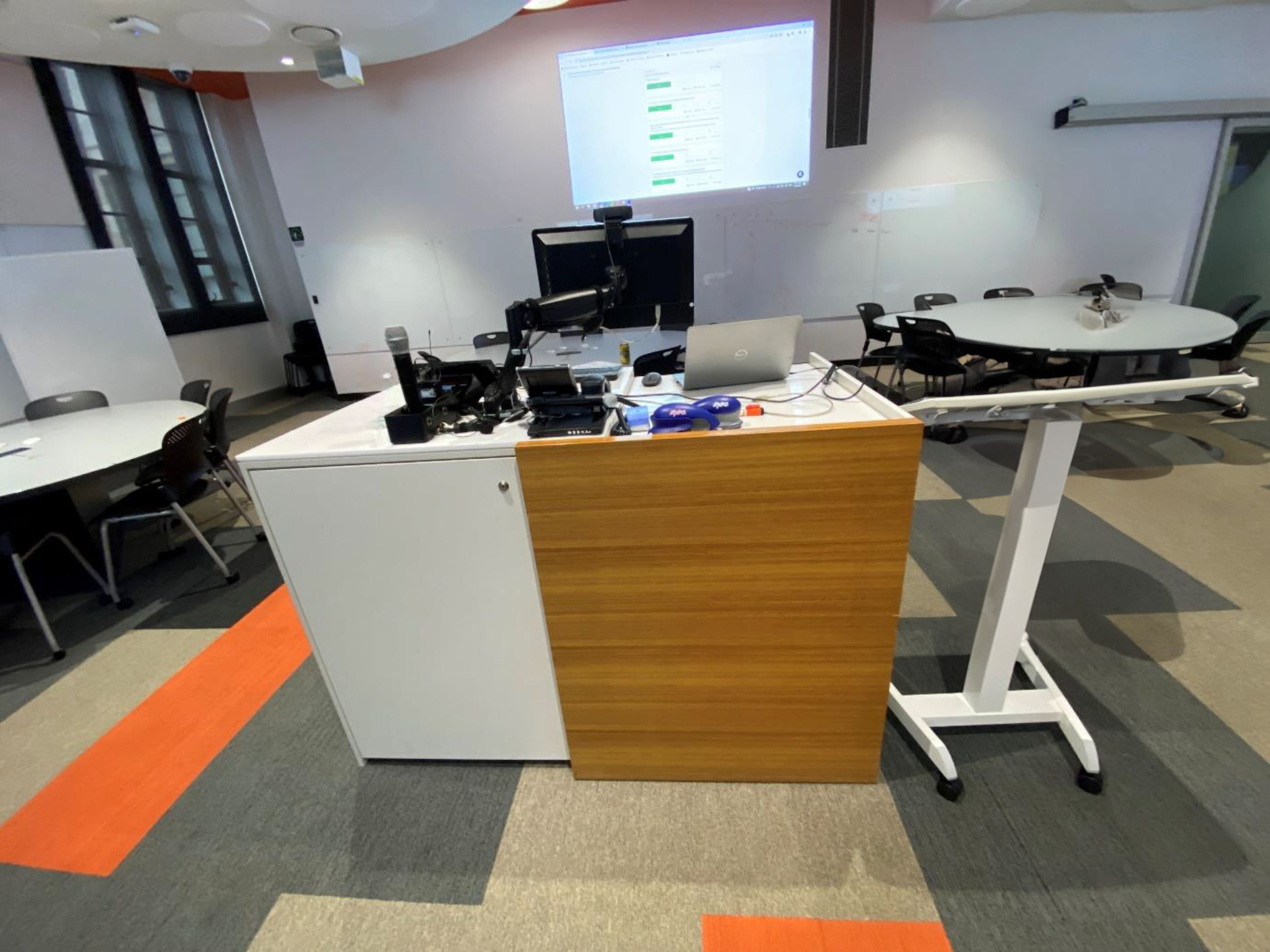 T027 – Large Collaborative Teaching Space, photo 3 of 4