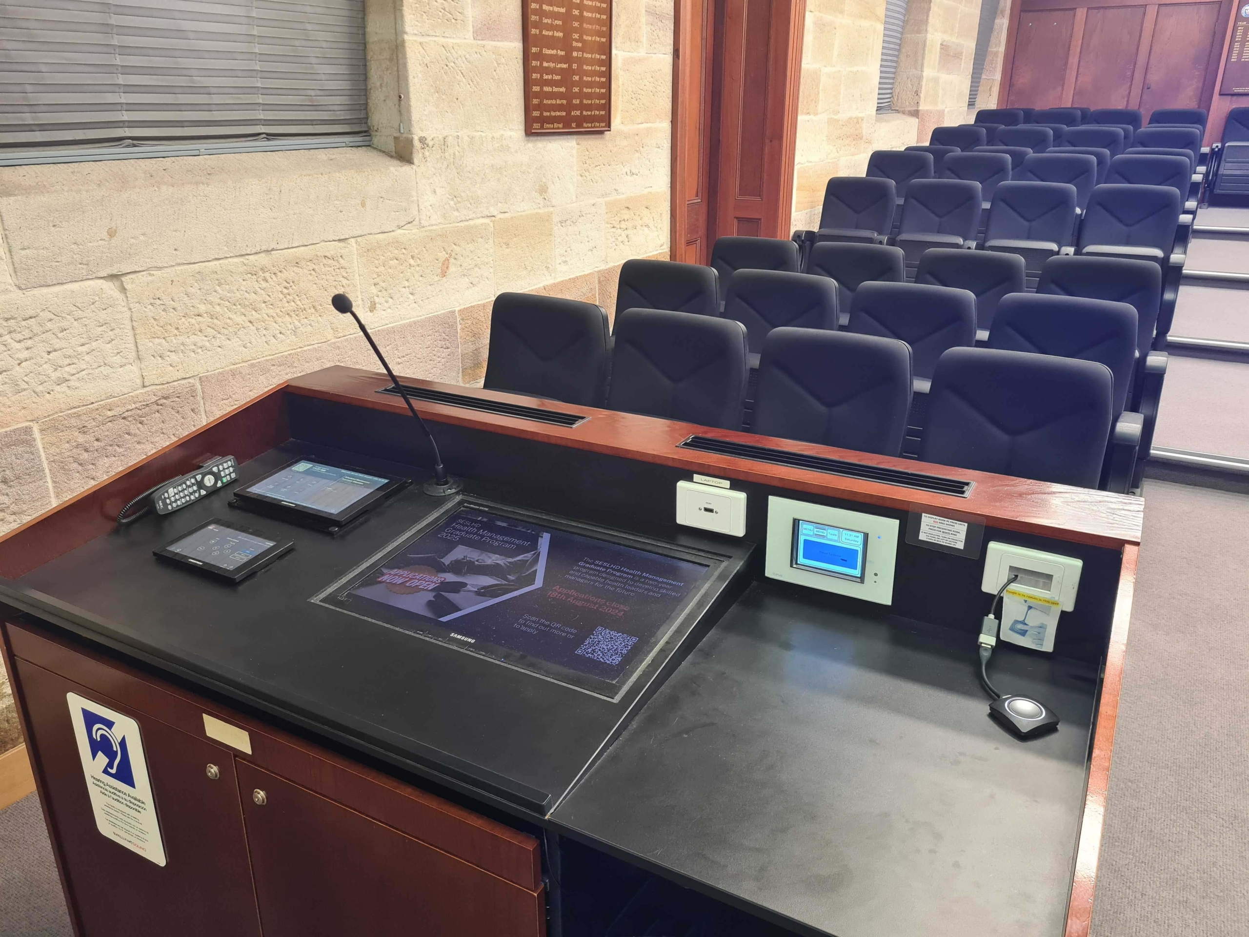 T039 – Large Teaching Auditorium, photo 2 of 2