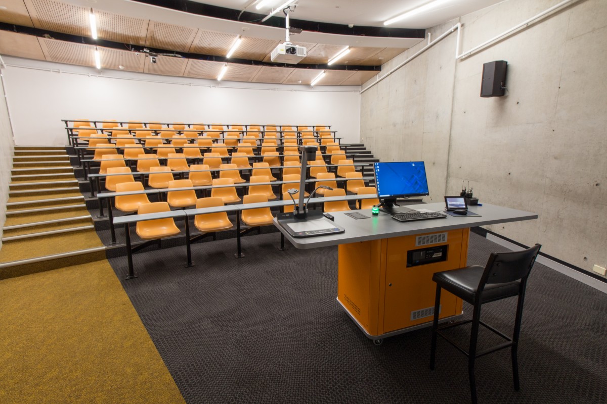 T050 – Small Lecture Theatre