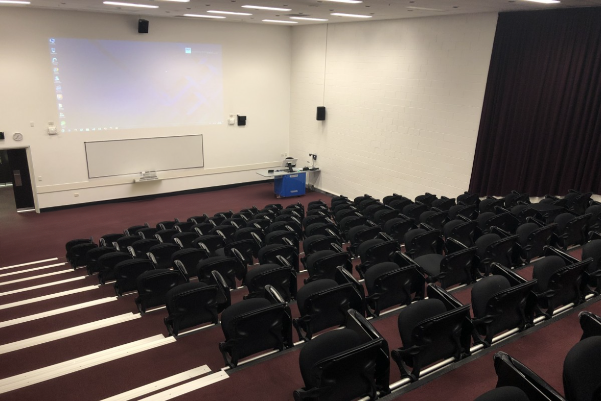 T060 – Hybrid Digital Teaching Space
