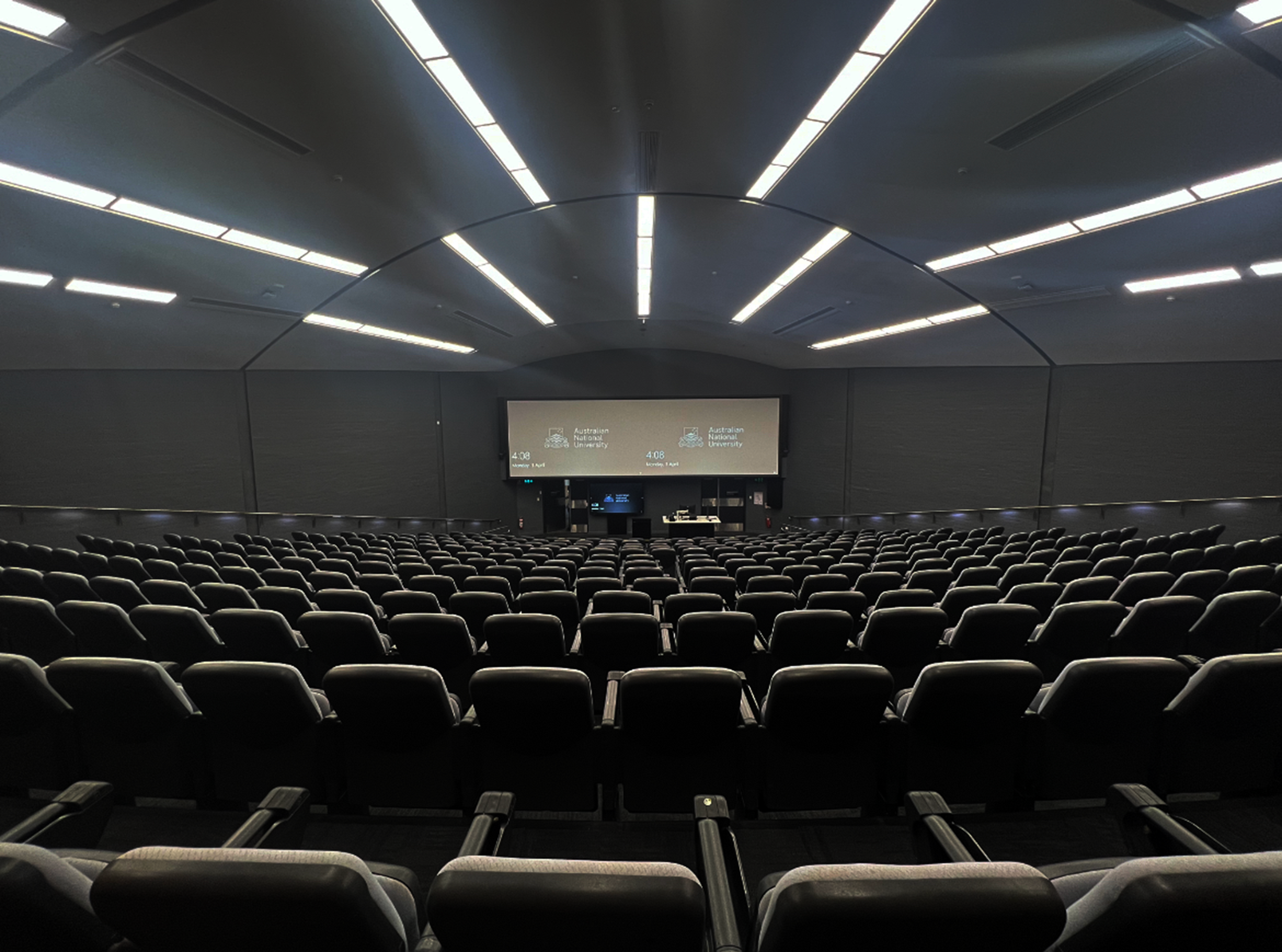 T070 – Theatre Space, photo 2 of 2