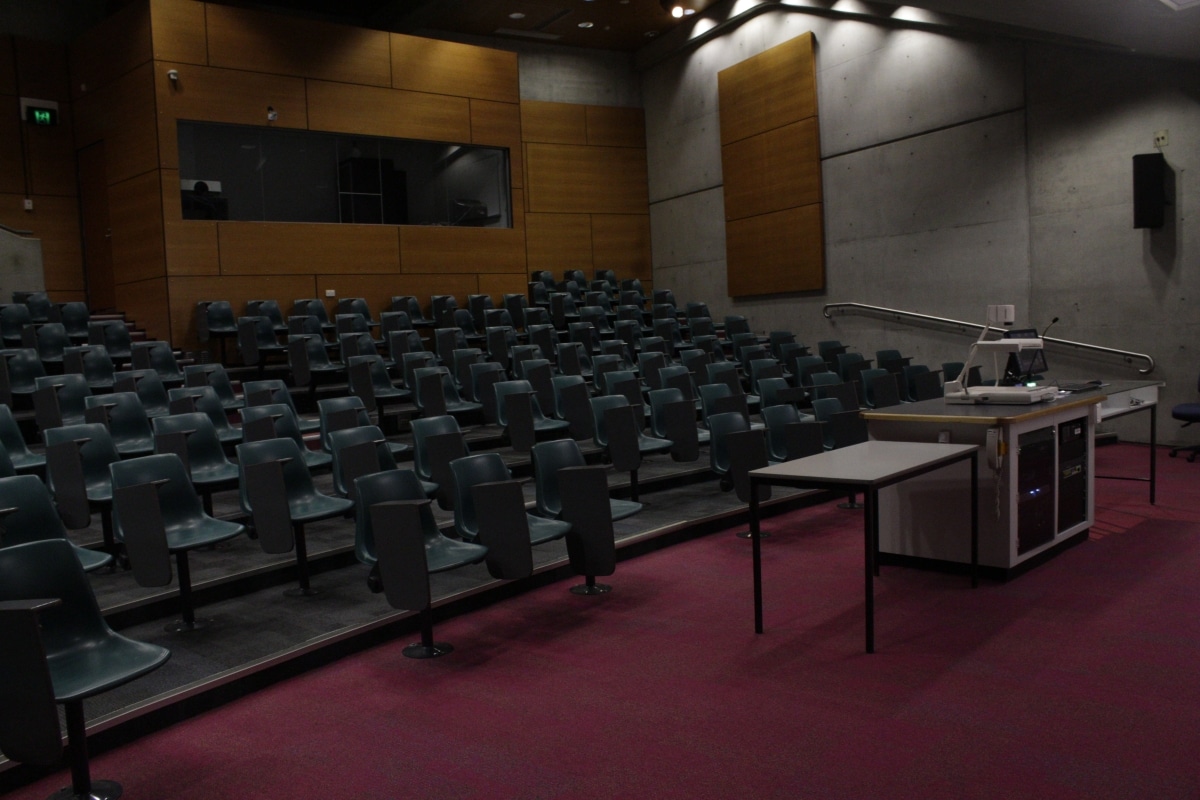 T071 – Auditorium, photo 2 of 2