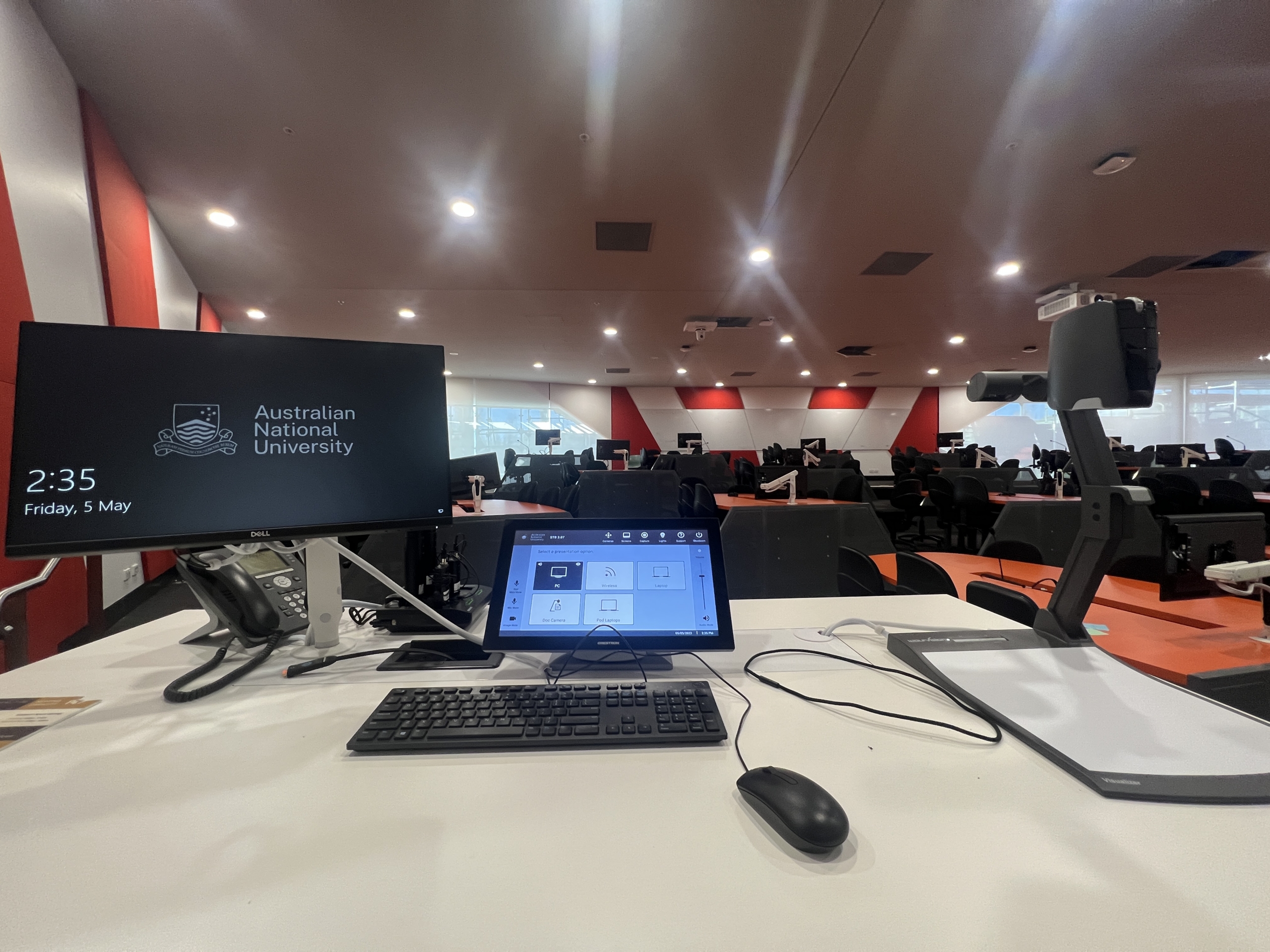 T087 – Tutorial Room (Pods), photo 3 of 4